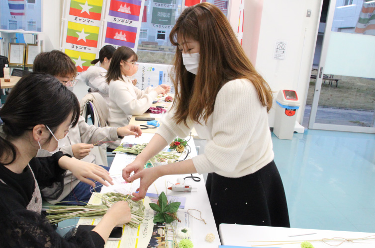 しめ飾り制作体験イベント 写真2